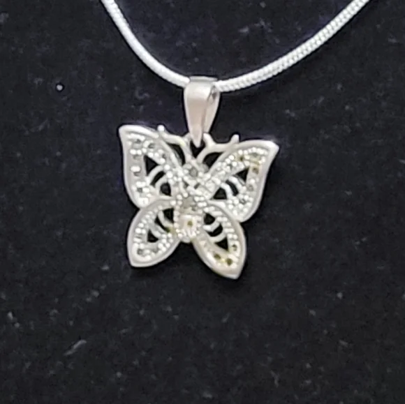 Silver Butterfly Necklace B - Picture 8 of 11